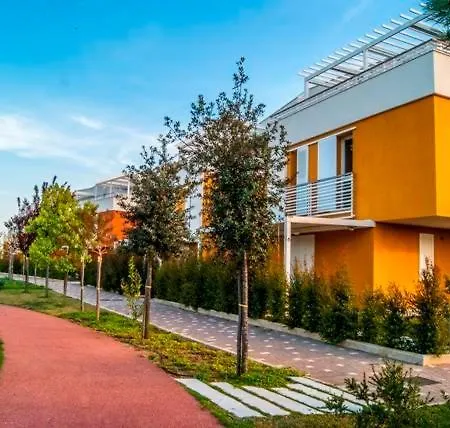 Casa A Con Terrazzo E Piscina Holiday home *